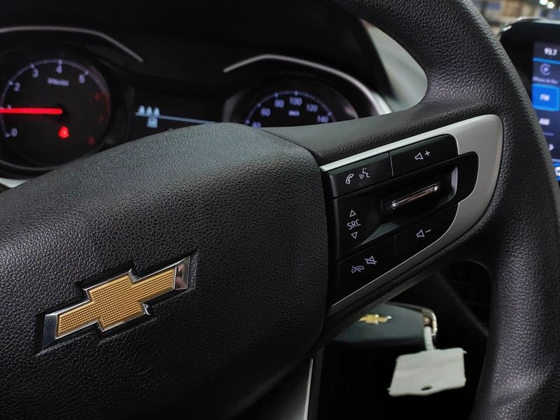 Chevrolet ONIX 1.0 TURBO FLEX LT MANUAL 2022/2023 BETIOLO NOVOS E SEMINOVOS LAJEADO / Carros no Vale