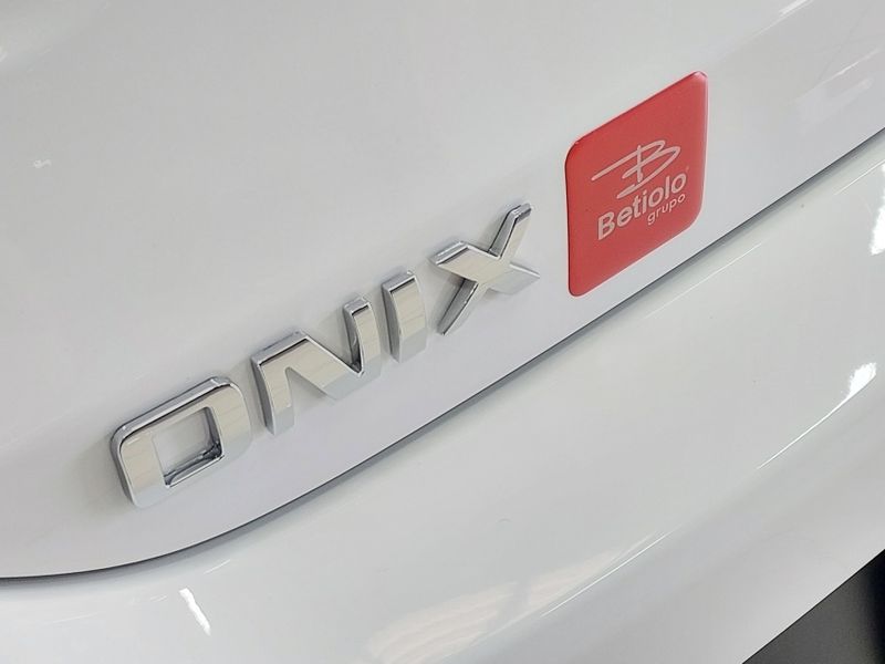 Chevrolet ONIX 1.0 TURBO FLEX LT MANUAL 2022/2023 BETIOLO NOVOS E SEMINOVOS LAJEADO / Carros no Vale