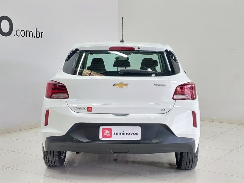 Chevrolet ONIX 1.0 TURBO FLEX LT MANUAL 2022/2023 BETIOLO NOVOS E SEMINOVOS LAJEADO / Carros no Vale