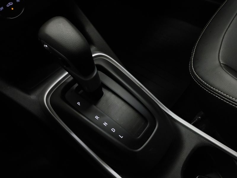 Chevrolet TRACKER 1.0 TURBO FLEX LTZ AUTOMÁTICO 2022/2023 BETIOLO NOVOS E SEMINOVOS LAJEADO / Carros no Vale