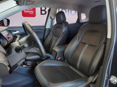 Chevrolet TRACKER 1.0 TURBO FLEX MIDNIGHT AUTOMÁTICO 2023/2024 BETIOLO NOVOS E SEMINOVOS LAJEADO / Carros no Vale