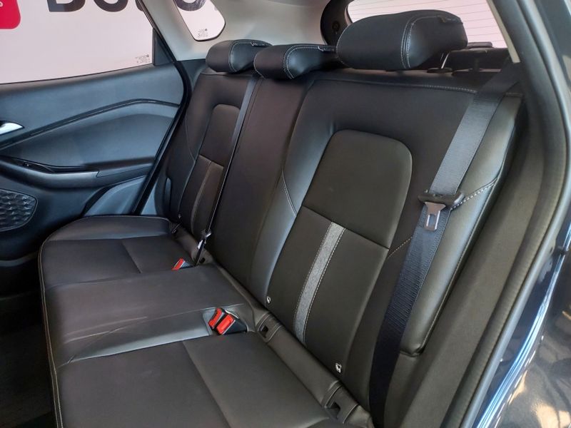 Chevrolet TRACKER 1.0 TURBO FLEX MIDNIGHT AUTOMÁTICO 2023/2024 BETIOLO NOVOS E SEMINOVOS LAJEADO / Carros no Vale