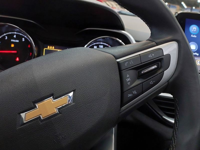 Chevrolet TRACKER 1.2 TURBO FLEX PREMIER AUTOMÁTICO 2024/2025 BETIOLO NOVOS E SEMINOVOS LAJEADO / Carros no Vale