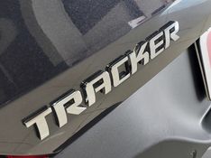 Chevrolet TRACKER 1.2 TURBO FLEX PREMIER AUTOMÁTICO 2024/2025 BETIOLO NOVOS E SEMINOVOS LAJEADO / Carros no Vale