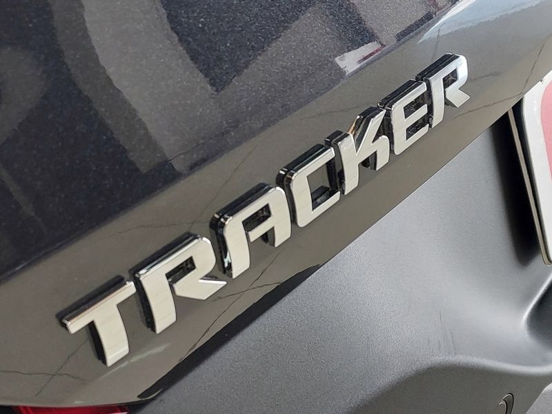 Chevrolet TRACKER 1.2 TURBO FLEX PREMIER AUTOMÁTICO 2024/2025 BETIOLO NOVOS E SEMINOVOS LAJEADO / Carros no Vale