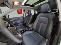Chevrolet TRACKER 1.2 TURBO FLEX PREMIER AUTOMÁTICO 2024/2025 BETIOLO NOVOS E SEMINOVOS LAJEADO / Carros no Vale