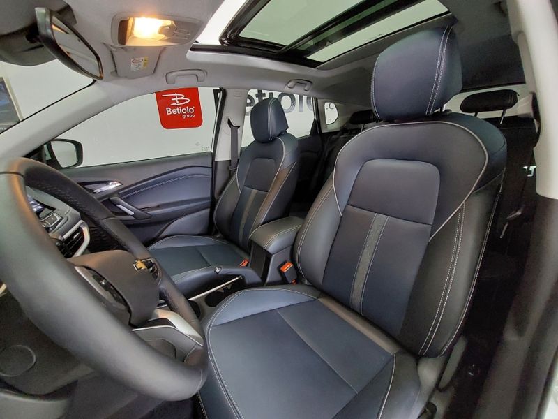 Chevrolet TRACKER 1.2 TURBO FLEX PREMIER AUTOMÁTICO 2024/2025 BETIOLO NOVOS E SEMINOVOS LAJEADO / Carros no Vale