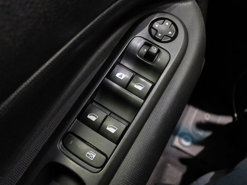 Citroen AIRCROSS 1.6 VTI 120 FLEX START MANUAL 2017/2018 BETIOLO NOVOS E SEMINOVOS LAJEADO / Carros no Vale