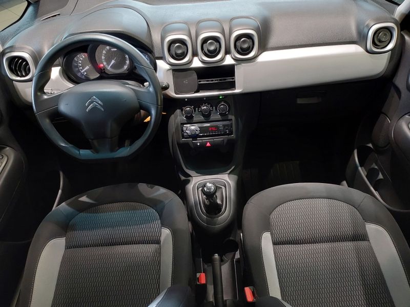 Citroen AIRCROSS 1.6 VTI 120 FLEX START MANUAL 2017/2018 BETIOLO NOVOS E SEMINOVOS LAJEADO / Carros no Vale