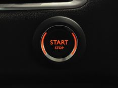 Citroen C4 LOUNGE 1.6 EXCLUSIVE 16V TURBO GASOLINA 4P AUTOMÁTICO 2014/2014 BETIOLO NOVOS E SEMINOVOS LAJEADO / Carros no Vale