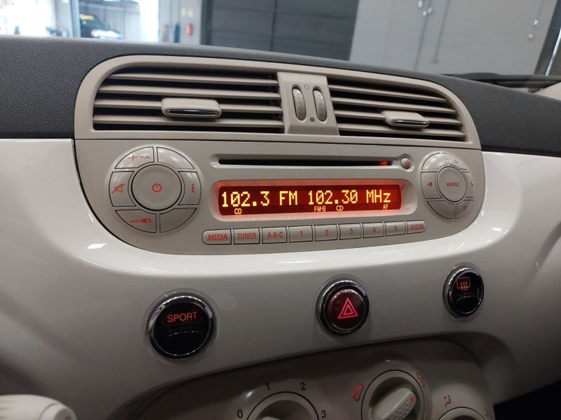 Fiat 500 1.4 CULT 8V FLEX 2P MANUAL 2012/2013 BETIOLO NOVOS E SEMINOVOS LAJEADO / Carros no Vale