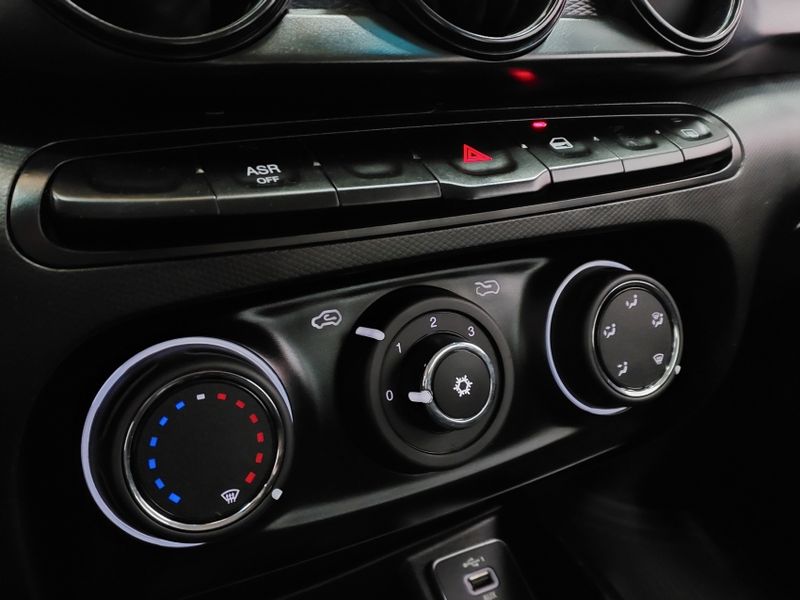 Fiat CRONOS 1.0 FIREFLY FLEX DRIVE MANUAL 2023/2024 BETIOLO NOVOS E SEMINOVOS LAJEADO / Carros no Vale