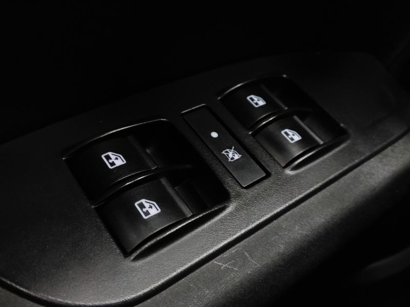 Fiat CRONOS 1.0 FIREFLY FLEX DRIVE MANUAL 2023/2024 BETIOLO NOVOS E SEMINOVOS LAJEADO / Carros no Vale
