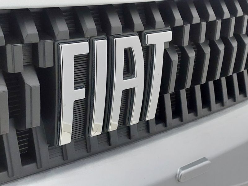 Fiat CRONOS 1.3 FIREFLY FLEX DRIVE CVT 2025/2026 BETIOLO NOVOS E SEMINOVOS LAJEADO / Carros no Vale