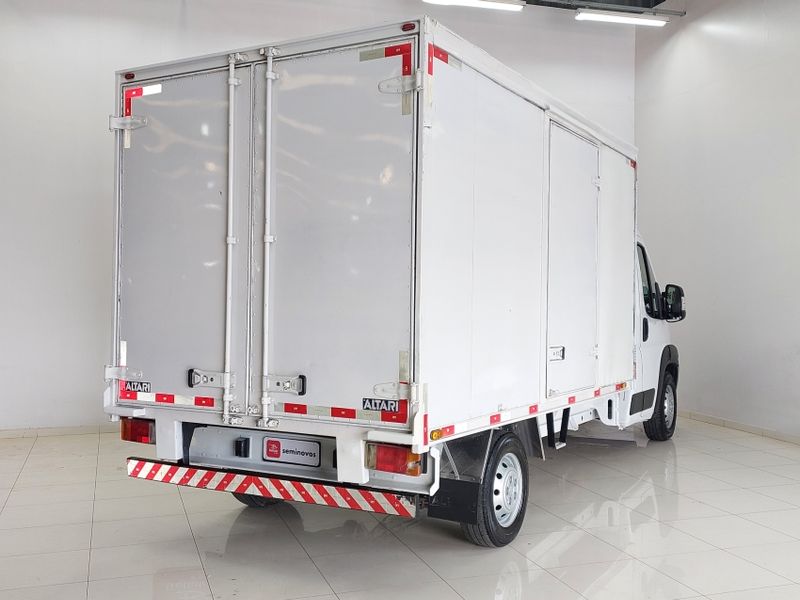 Fiat DUCATO 2.3 MULTIJET DIESEL CHASSI MANUAL 2020/2020 BETIOLO NOVOS E SEMINOVOS LAJEADO / Carros no Vale