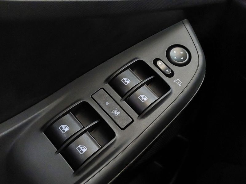 Fiat FASTBACK 1.0 TURBO 200 FLEX CVT 2025/2025 BETIOLO NOVOS E SEMINOVOS LAJEADO / Carros no Vale
