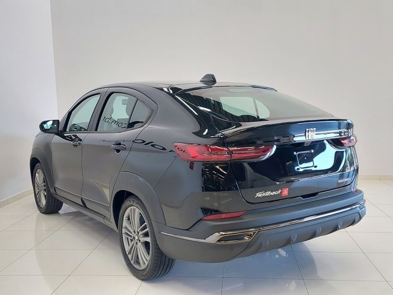 Fiat FASTBACK 1.0 TURBO 200 FLEX CVT 2025/2025 BETIOLO NOVOS E SEMINOVOS LAJEADO / Carros no Vale