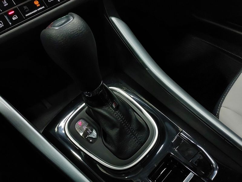 Fiat FASTBACK 1.0 TURBO 200 HYBRID IMPETUS CVT 2024/2025 BETIOLO NOVOS E SEMINOVOS LAJEADO / Carros no Vale