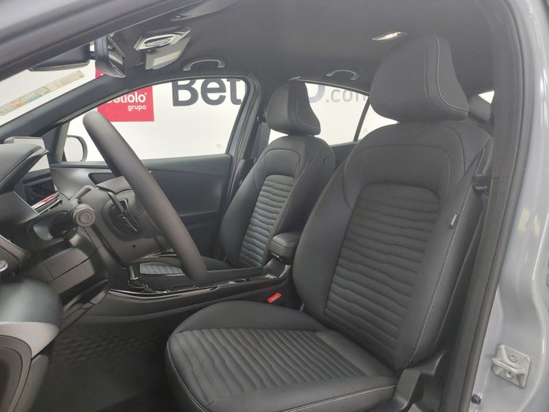 Fiat FASTBACK 1.3 TURBO 270 FLEX LIMITED EDITION AT6 2025/2025 BETIOLO NOVOS E SEMINOVOS LAJEADO / Carros no Vale