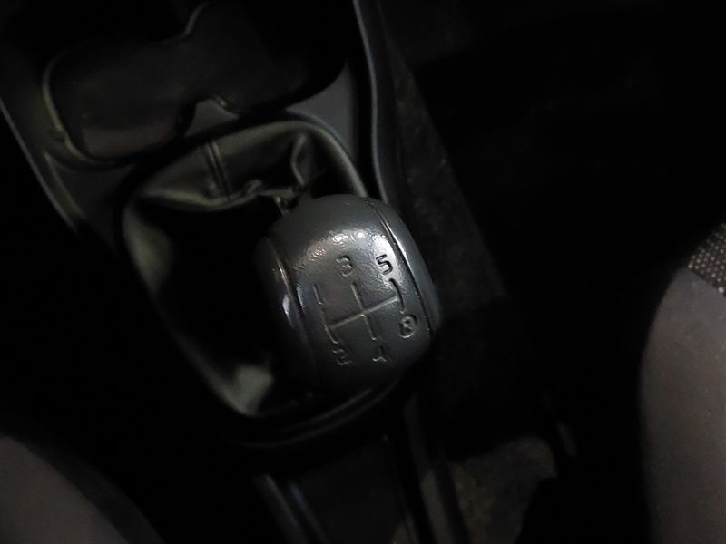 Fiat MOBI 1.0 EVO FLEX LIKE MANUAL 2023/2023 BETIOLO NOVOS E SEMINOVOS LAJEADO / Carros no Vale