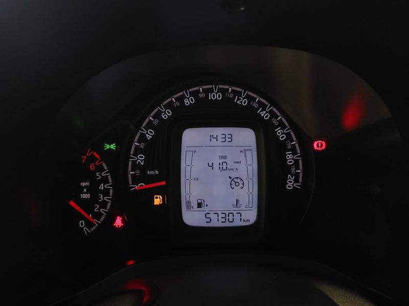 Fiat MOBI 1.0 EVO FLEX LIKE MANUAL 2022/2023 BETIOLO NOVOS E SEMINOVOS LAJEADO / Carros no Vale