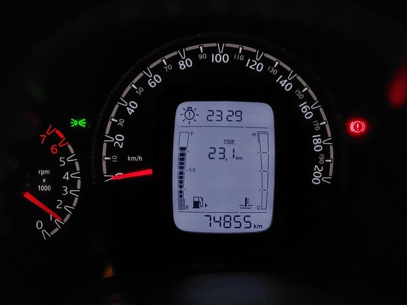 Fiat MOBI 1.0 EVO FLEX LIKE MANUAL 2023/2023 BETIOLO NOVOS E SEMINOVOS LAJEADO / Carros no Vale