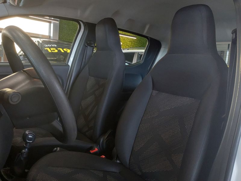 Fiat MOBI 1.0 EVO FLEX LIKE MANUAL 2022/2023 BETIOLO NOVOS E SEMINOVOS LAJEADO / Carros no Vale