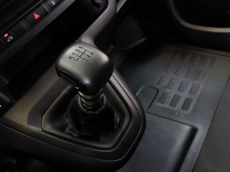 Fiat SCUDO 1.5 BLUEHDI DIESEL CARGO MANUAL 2023/2024 BETIOLO NOVOS E SEMINOVOS LAJEADO / Carros no Vale