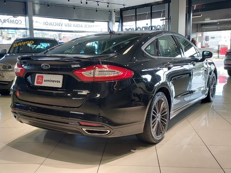 Ford FUSION 2.0 TITANIUM FWD 16V GASOLINA 4P AUTOMÁTICO 2013/2014 BETIOLO NOVOS E SEMINOVOS LAJEADO / Carros no Vale