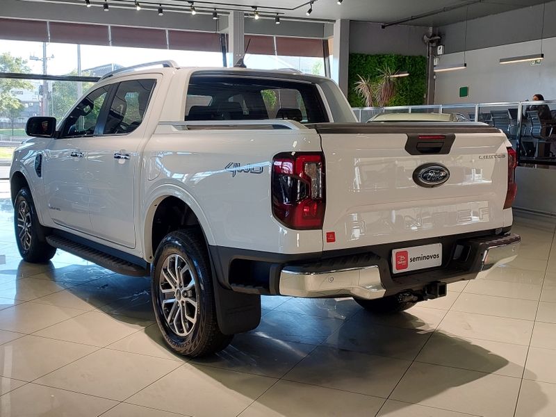 Ford RANGER 3.0 V6 TURBO DIESEL CD LIMITED 4X4 AUTOMÁTICO 2023/2024 BETIOLO NOVOS E SEMINOVOS LAJEADO / Carros no Vale