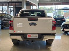 Ford RANGER 3.0 V6 TURBO DIESEL CD LIMITED 4X4 AUTOMÁTICO 2023/2024 BETIOLO NOVOS E SEMINOVOS LAJEADO / Carros no Vale