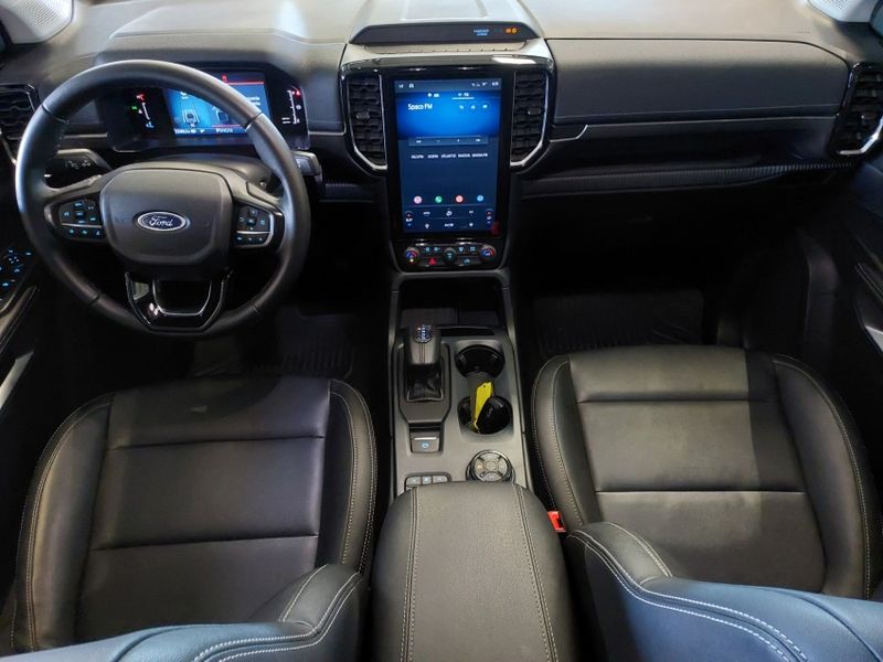 Ford RANGER 3.0 V6 TURBO DIESEL CD LIMITED 4X4 AUTOMÁTICO 2023/2024 BETIOLO NOVOS E SEMINOVOS LAJEADO / Carros no Vale