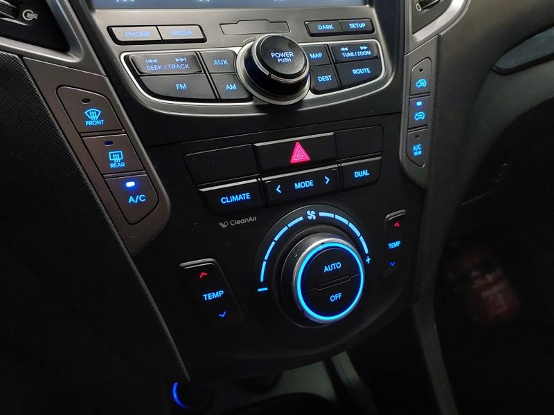 Hyundai SANTA FÉ 3.3 MPFI 4X4 V6 270CV GASOLINA 4P AUTOMÁTICO 2013/2014 BETIOLO NOVOS E SEMINOVOS LAJEADO / Carros no Vale