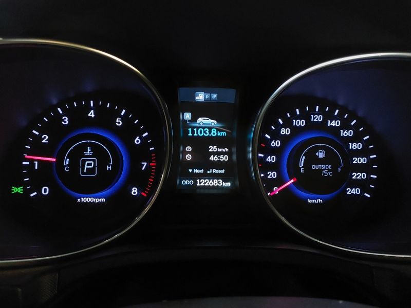 Hyundai SANTA FÉ 3.3 MPFI 4X4 V6 270CV GASOLINA 4P AUTOMÁTICO 2013/2014 BETIOLO NOVOS E SEMINOVOS LAJEADO / Carros no Vale