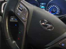 Hyundai SANTA FÉ 3.3 MPFI 4X4 V6 270CV GASOLINA 4P AUTOMÁTICO 2013/2014 BETIOLO NOVOS E SEMINOVOS LAJEADO / Carros no Vale