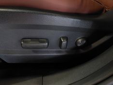 Hyundai SANTA FÉ 3.3 MPFI 4X4 V6 270CV GASOLINA 4P AUTOMÁTICO 2013/2014 BETIOLO NOVOS E SEMINOVOS LAJEADO / Carros no Vale