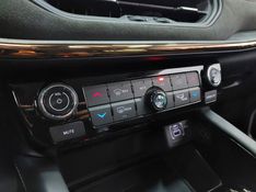 JEEP COMMANDER 1.3 T270 TURBO FLEX LIMITED AT6 2025/2025 BETIOLO NOVOS E SEMINOVOS LAJEADO / Carros no Vale