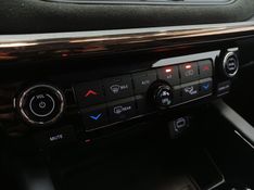 JEEP COMMANDER 1.3 T270 TURBO FLEX LIMITED AT6 2025/2025 BETIOLO NOVOS E SEMINOVOS LAJEADO / Carros no Vale