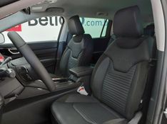 JEEP COMMANDER 1.3 T270 TURBO FLEX LIMITED AT6 2025/2025 BETIOLO NOVOS E SEMINOVOS LAJEADO / Carros no Vale