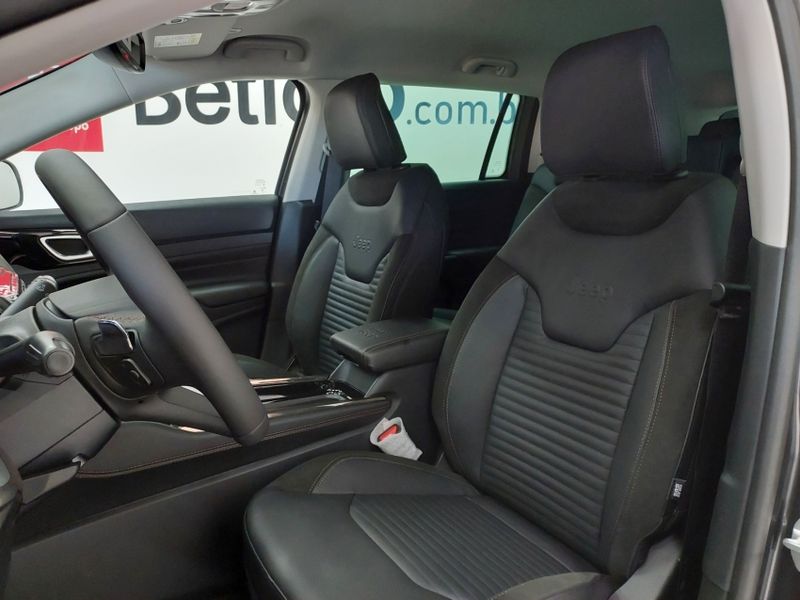 JEEP COMMANDER 1.3 T270 TURBO FLEX LIMITED AT6 2025/2025 BETIOLO NOVOS E SEMINOVOS LAJEADO / Carros no Vale