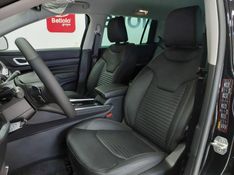JEEP COMMANDER 1.3 T270 TURBO FLEX LONGITUDE AT6 2025/2025 BETIOLO NOVOS E SEMINOVOS LAJEADO / Carros no Vale