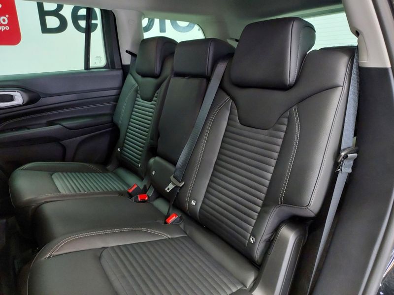 JEEP COMMANDER 1.3 T270 TURBO FLEX LONGITUDE AT6 2025/2025 BETIOLO NOVOS E SEMINOVOS LAJEADO / Carros no Vale