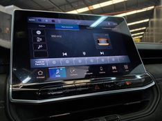 JEEP COMMANDER 2.0 HURRICANE 4 TURBO GASOLINA BLACKHAWK AT9 2025/2025 BETIOLO NOVOS E SEMINOVOS LAJEADO / Carros no Vale