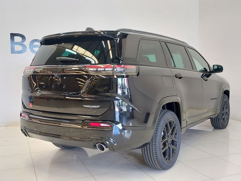 JEEP COMMANDER 2.0 HURRICANE 4 TURBO GASOLINA BLACKHAWK AT9 2025/2025 BETIOLO NOVOS E SEMINOVOS LAJEADO / Carros no Vale