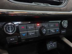 JEEP COMMANDER 2.0 TD380 TURBO DIESEL OVERLAND AT9 2022/2022 BETIOLO NOVOS E SEMINOVOS LAJEADO / Carros no Vale