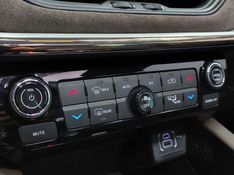 JEEP COMMANDER 2.0 TD380 TURBO DIESEL OVERLAND AT9 2022/2022 BETIOLO NOVOS E SEMINOVOS LAJEADO / Carros no Vale
