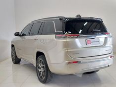 JEEP COMMANDER 2.0 TD380 TURBO DIESEL OVERLAND AT9 2022/2022 BETIOLO NOVOS E SEMINOVOS LAJEADO / Carros no Vale