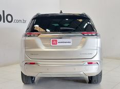 JEEP COMMANDER 2.0 TD380 TURBO DIESEL OVERLAND AT9 2022/2022 BETIOLO NOVOS E SEMINOVOS LAJEADO / Carros no Vale