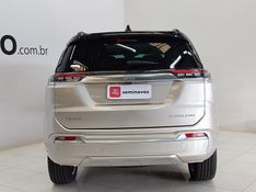 JEEP COMMANDER 2.0 TD380 TURBO DIESEL OVERLAND AT9 2022/2022 BETIOLO NOVOS E SEMINOVOS LAJEADO / Carros no Vale