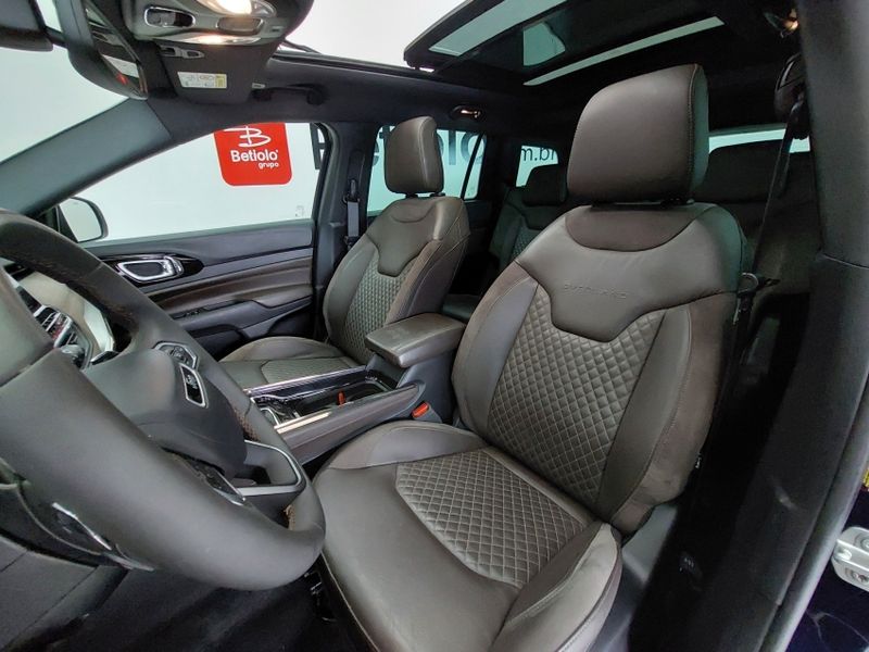 JEEP COMMANDER 2.0 TD380 TURBO DIESEL OVERLAND AT9 2024/2024 BETIOLO NOVOS E SEMINOVOS LAJEADO / Carros no Vale